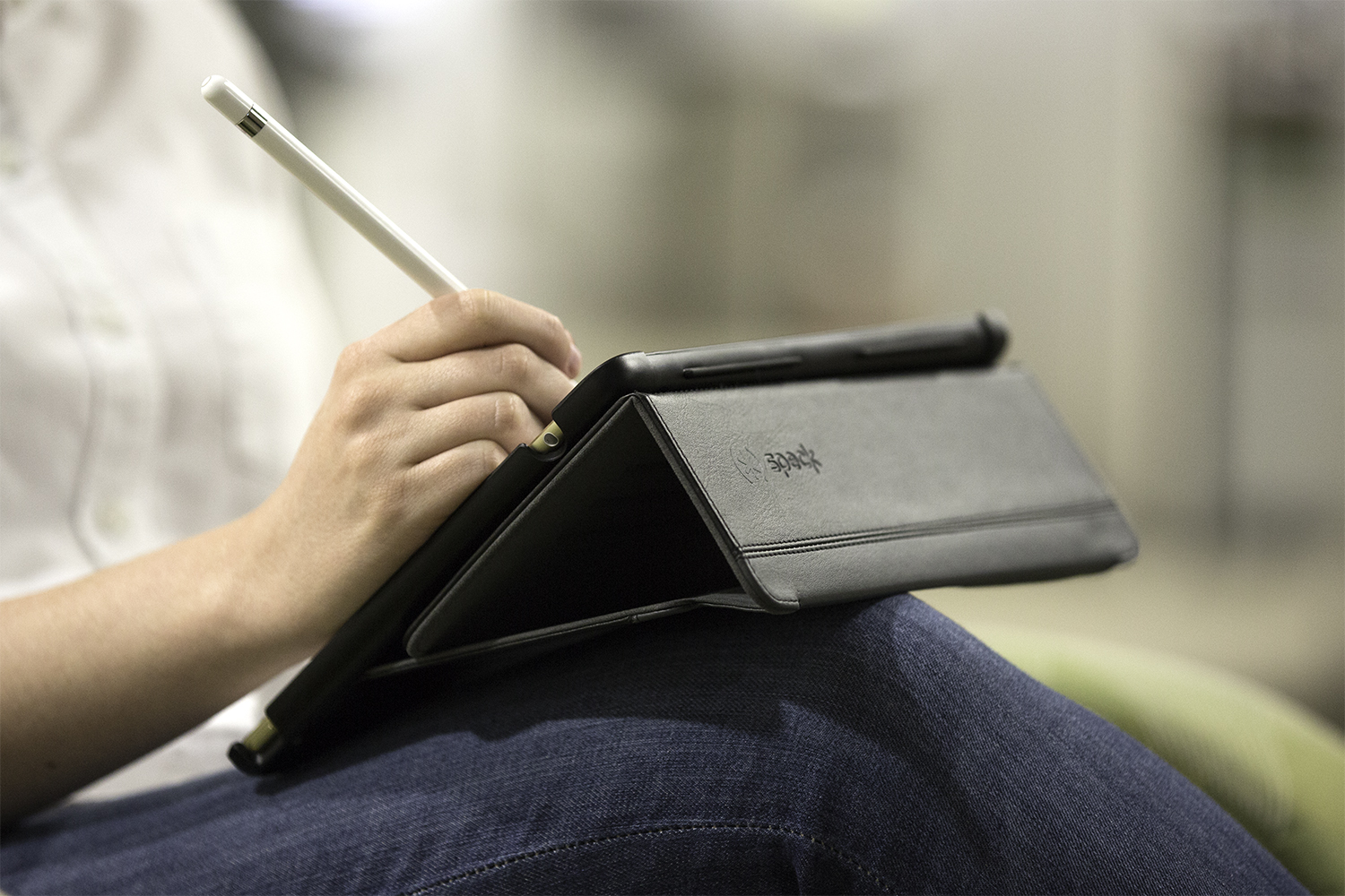 StyleFolio Pencil iPad Pro case with Pencil