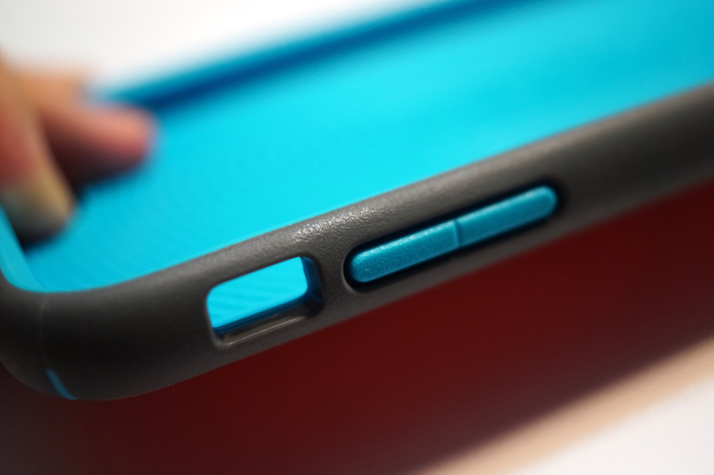 Superphen's review of our CandyShell Grip iPhone case & MightyShell iPhone case